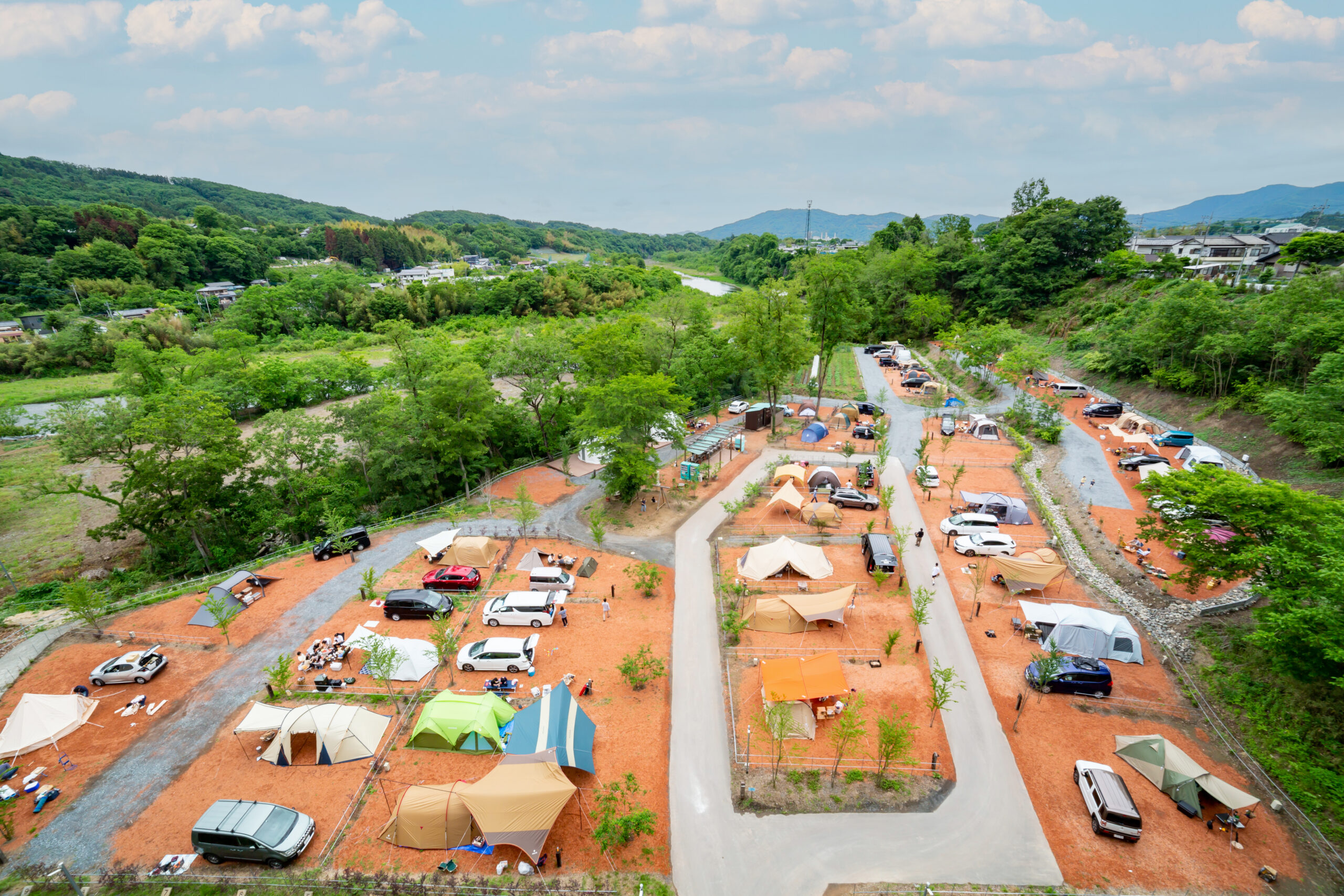 キャンプサイト